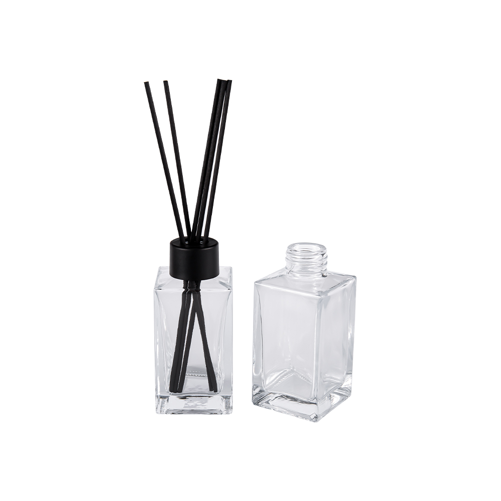 HJ-8199# Botella rectangular de aromaterapia de vidrio con cuello roscado de 24 mm y tapa de aluminio con inserto de PP para sello